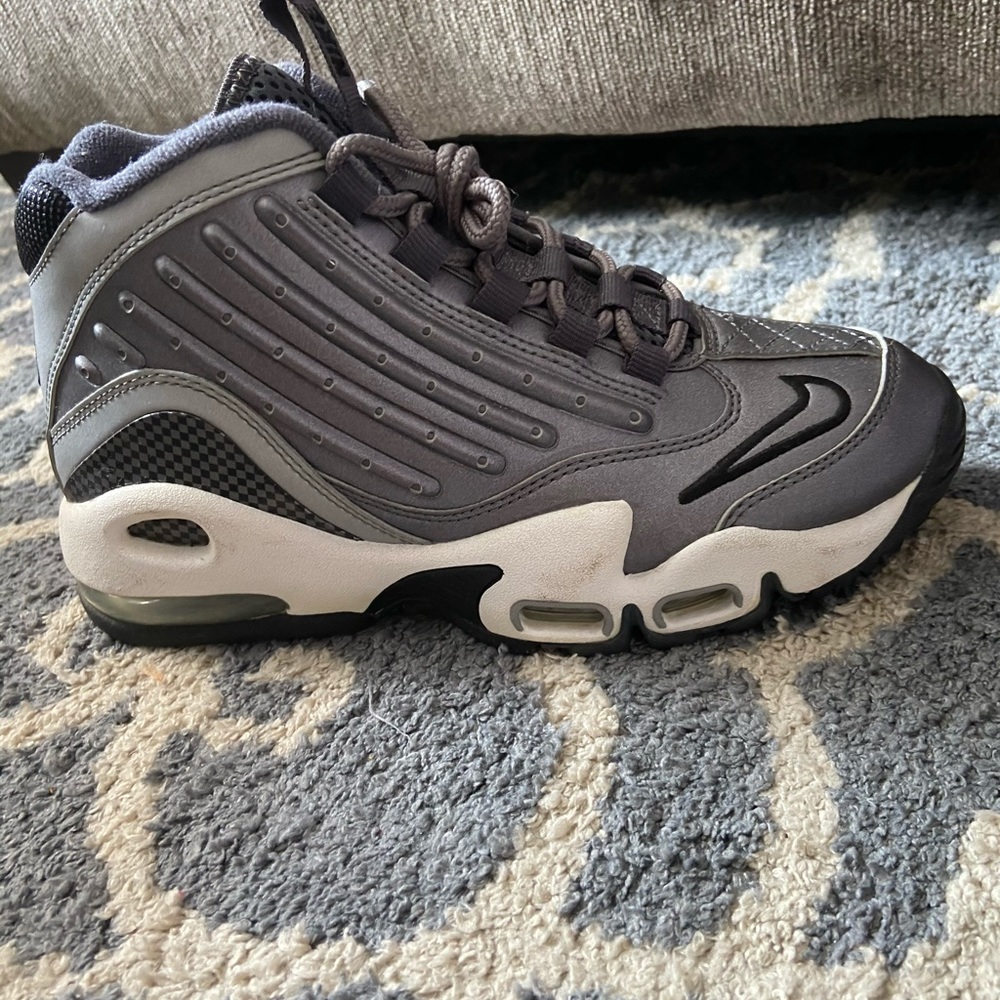 Nike Griffey sneakers